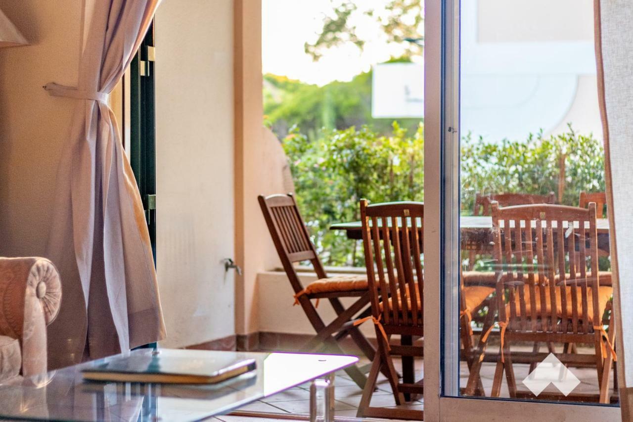 Spacious Villa in Jardim do Golfe • Pool Quarteira Exterior foto
