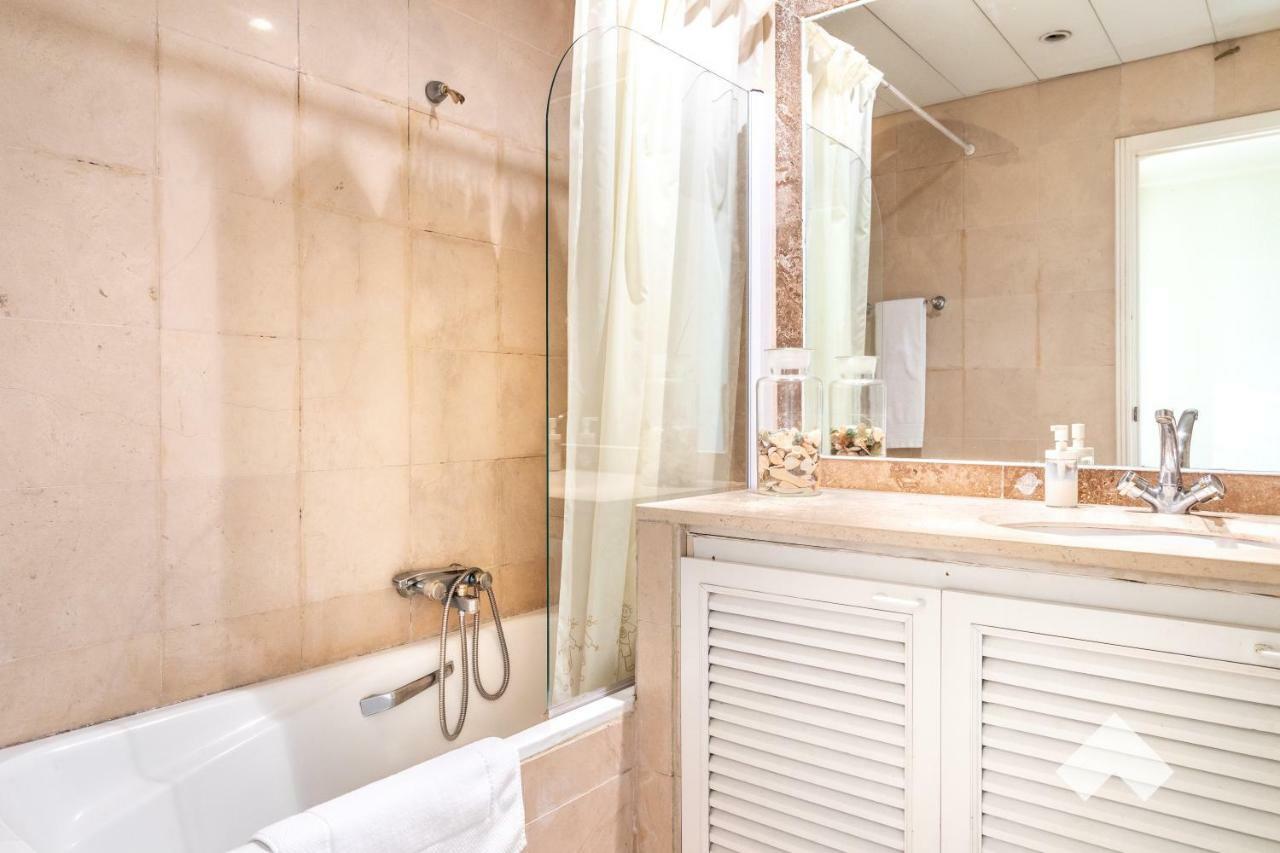 Spacious Villa in Jardim do Golfe • Pool Quarteira Exterior foto